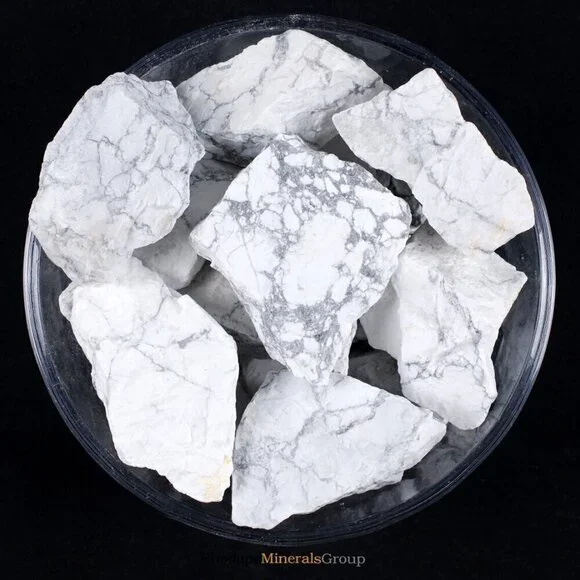 π2/$20π NIP - Natural White Howlite Heart Shape Stone Pendant Necklace - Picture 4 of 6